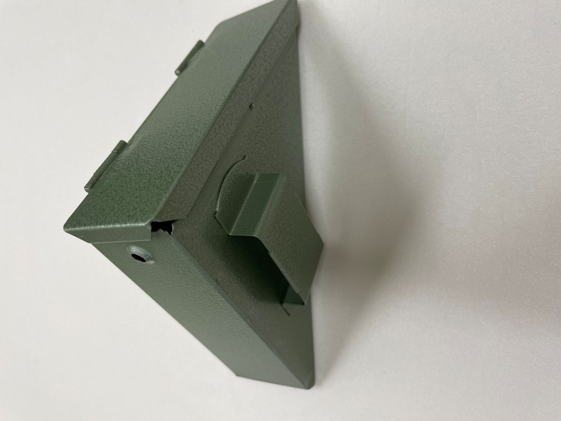 昆虫採集、用品、用具｜三角ケース 金属型 三角型（13cm×18cm×4.5cm）200g