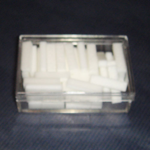 志賀昆虫微針100本入と白色ポリフォーム微針専用台50個入り×2のセットを3組 昆虫採集、用品、用具｜微針専用台（白色ポリエチレンフォーム製